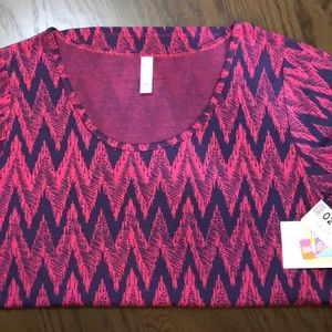 LulaRoe classic tee